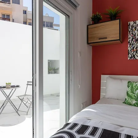 The Pop Art Residences & In Appartamento Larnaca