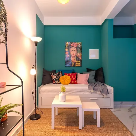 The Pop Art Residences & In דירה לרנקה
