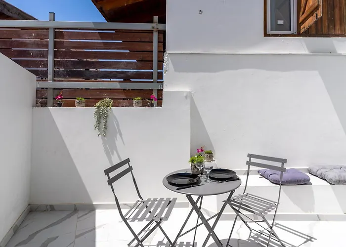 The Pop Art Residences & In Apartment