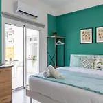 The Pop Art Residences & In لارنكا