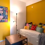 The Pop Art Residences & In شقة