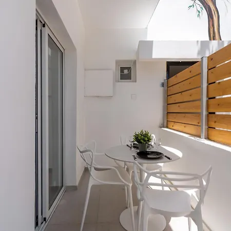 The Pop Art Residences & In Апартаменты Ларнака